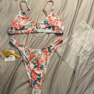 Kulani Kinis Tropicana Set